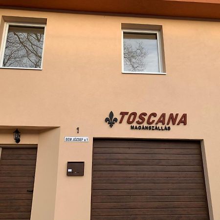 Toscana 4 Debrecen Esterno foto